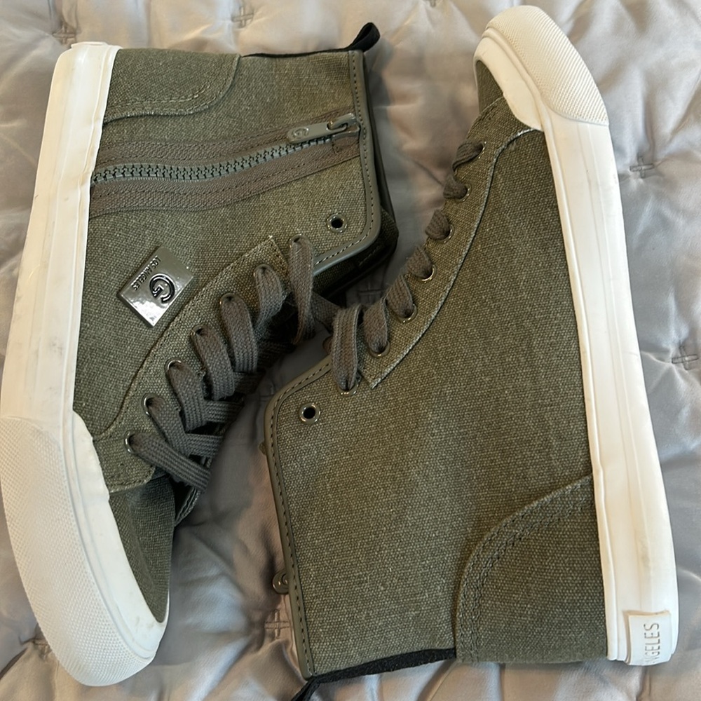 3 for 30$ Guess Olive Canvas High-Top Sneakers - Picture 2 of 5